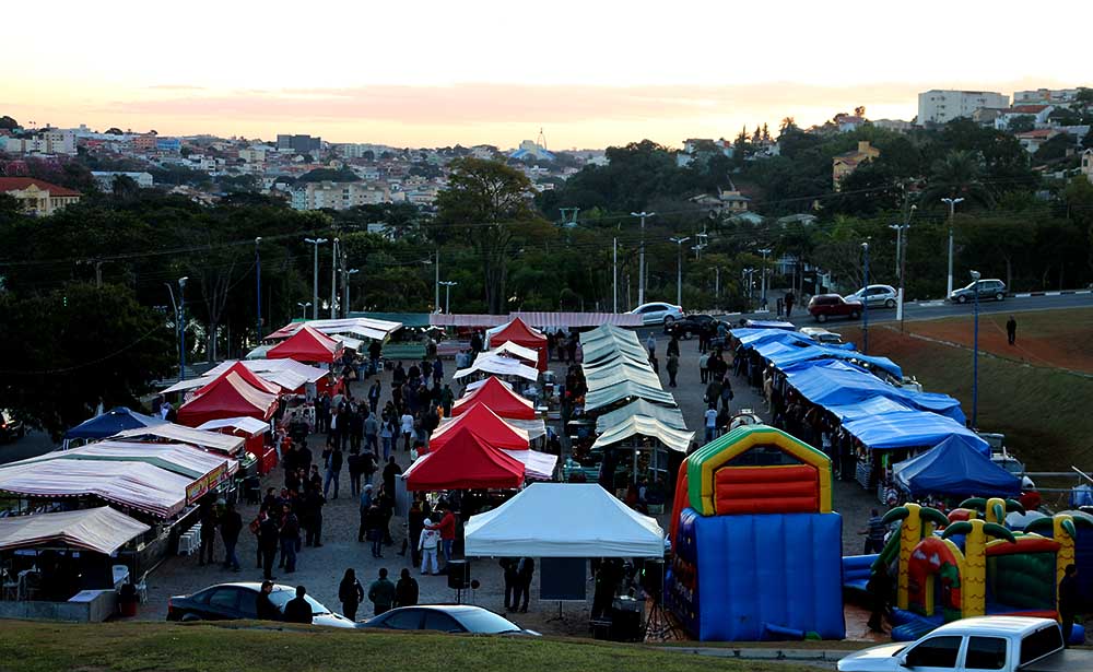 Feira Livre Noturna de Atibaia