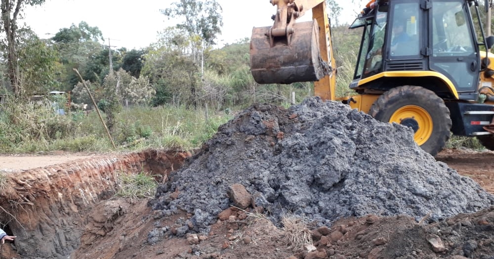 Prefeitura intensifica manutenção em sistemas de drenagem na cidade