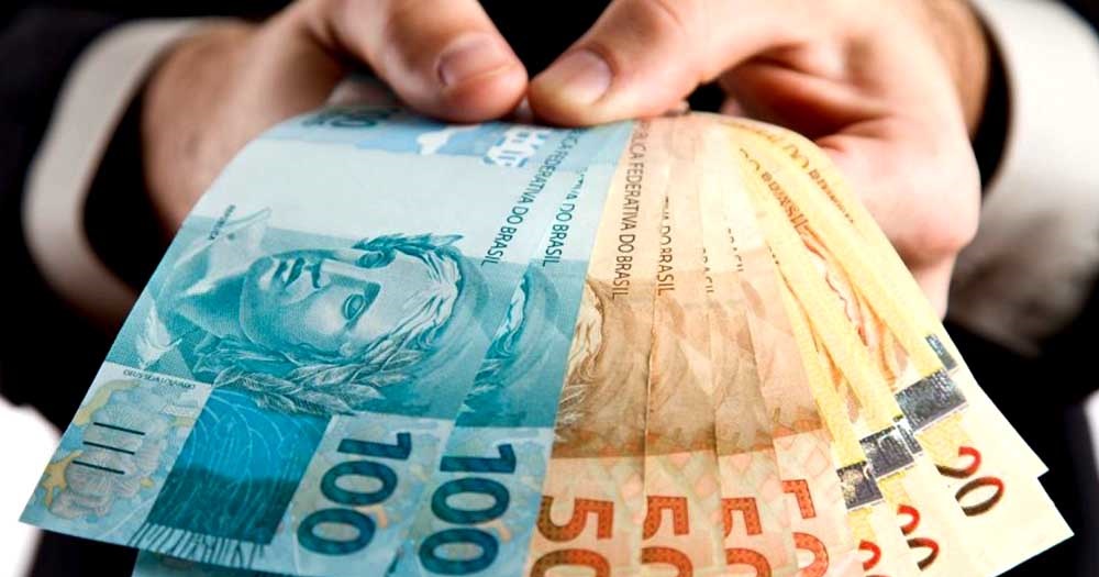 Prefeitura de Atibaia antecipa 13º salário e ajuda a fomentar economia