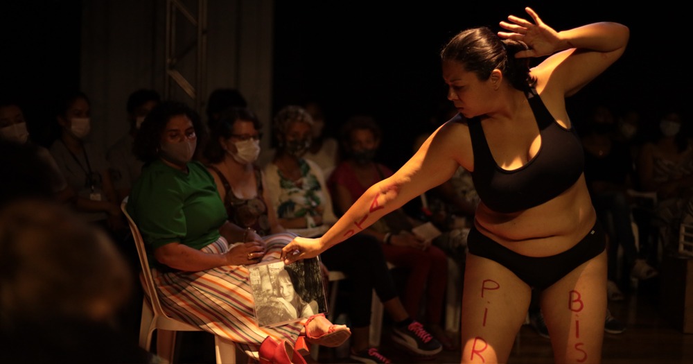 Espetáculo “VI-O-LAR” reúne mais de 90 mulheres no Cine Itá