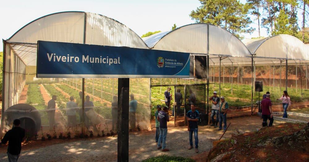 Prefeitura de Atibaia inaugura nova estufa no Viveiro Municipal, ampliando apoio ao produtor rural