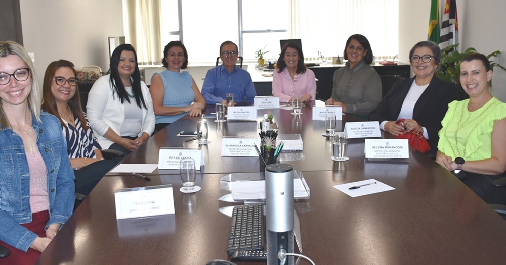 Atibaia representa Coegemas e reitera pedido por unidade do Bom Prato