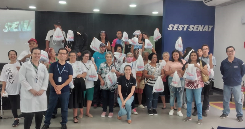Mulheres dos CRAS de Atibaia têm dia dedicado à saúde e beleza