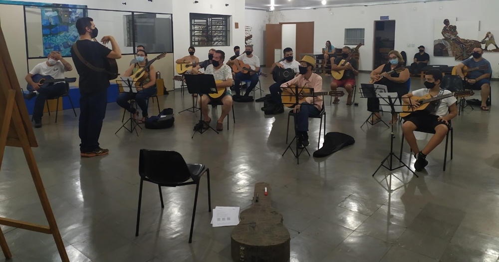 Curso de Viola Caipira com o Grupo Raízes de Atibaia está com inscrições abertas