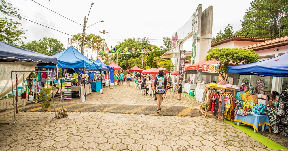 Feira de Arte, Artesanato e Gastronomia garante diversão e lazer neste sábado (25)