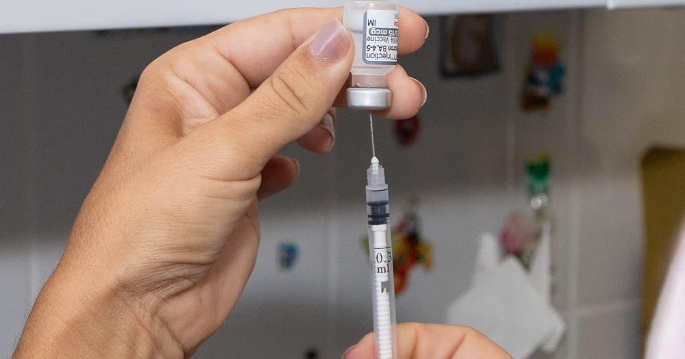 Covid-19: Pfizer Baby passa a ser aplicada diariamente e vacina bivalente é liberada para público 60+