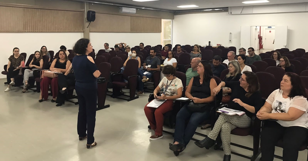 Rede Protetiva de Atibaia promove encontro com escolas estaduais para detectar e atender denúncias
