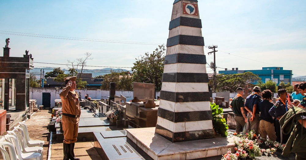 Ato homenageia combatentes atibaienses da Revolução Constitucionalista de 1932